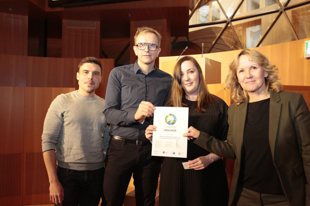 kuyua & Melitta Gruppe mit Bundesumweltministerin Steffi Lemke (C) Biodiversity in Good Company Initiative e.V.