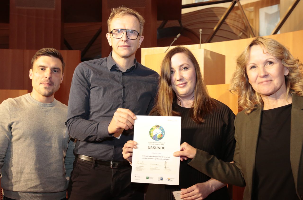 kuyua & Melitta Gruppe mit Bundesumweltministerin Steffi Lemke (C) Biodiversity in Good Company Initiative e.V.
